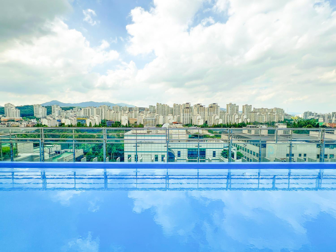 Sport & Beauty 2, Skypark Central Seoul Pangyo, Seongnam