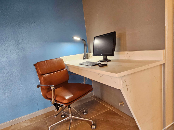 Others 4, SureStay Studio by Best Western Victoria, Victoria