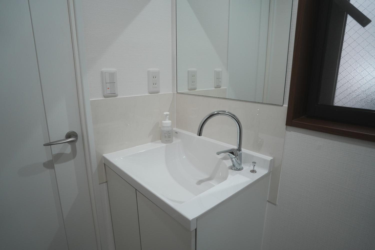Bathroom 6