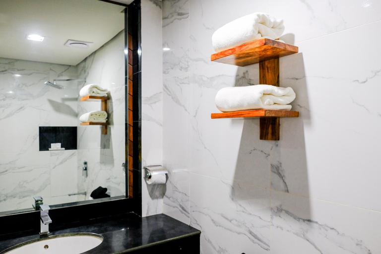 Bathroom 4, Airo Hotel Manila, Manila City