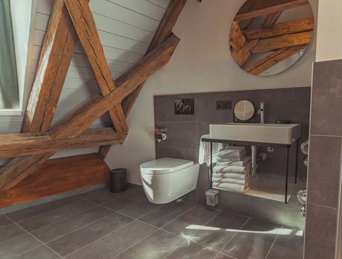 Bathroom 5, Mariandl am Berg, Amberg