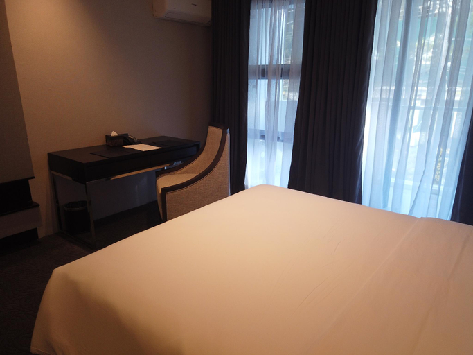 Bedroom 26