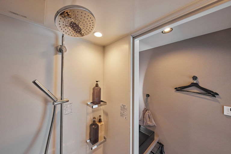 Bathroom 3, IZA GLAMPING Chihaya-Akasaka Village, Chihayaakasaka