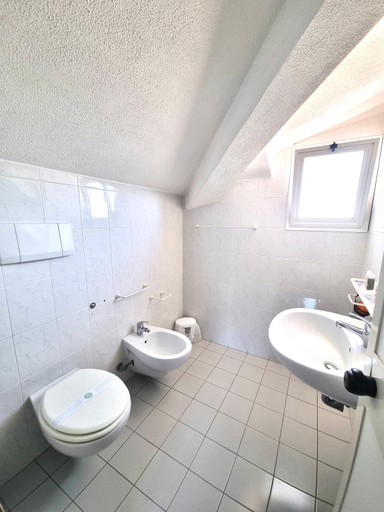 Bathroom 3, Hotel Garden Bocca di Magra, La Spezia