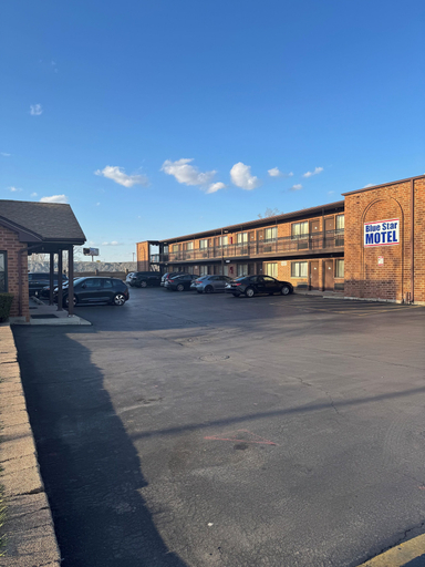 Exterior & Views 2, Bluestar Motel, Cook