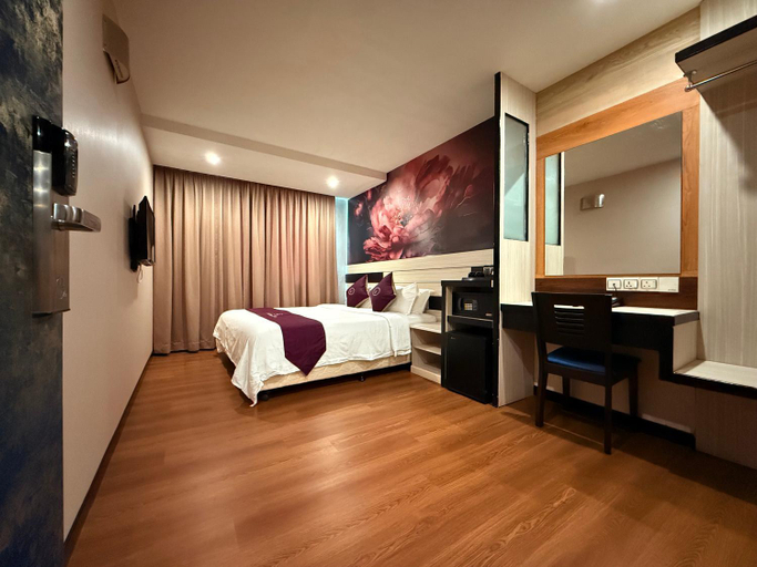 Bedroom 16