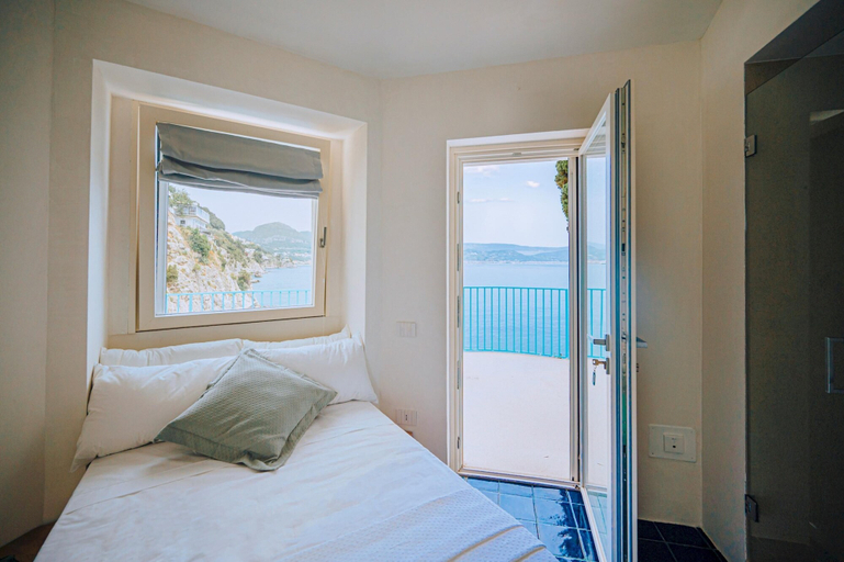 Bedroom 3, Villa San Michele by Elite Villas, Salerno