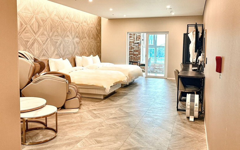Bedroom 5, Restia Incheonbay Hotel, Seo