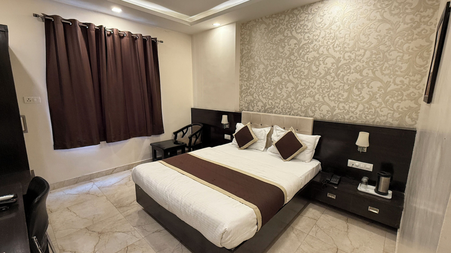 Bedroom 2, Hotel Khatana Palace, Kota