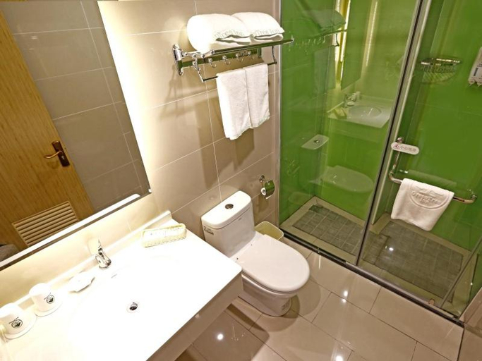 Bathroom 4, GreenTree Inn Chengde Development Zone University City Express Hotel, Chengde