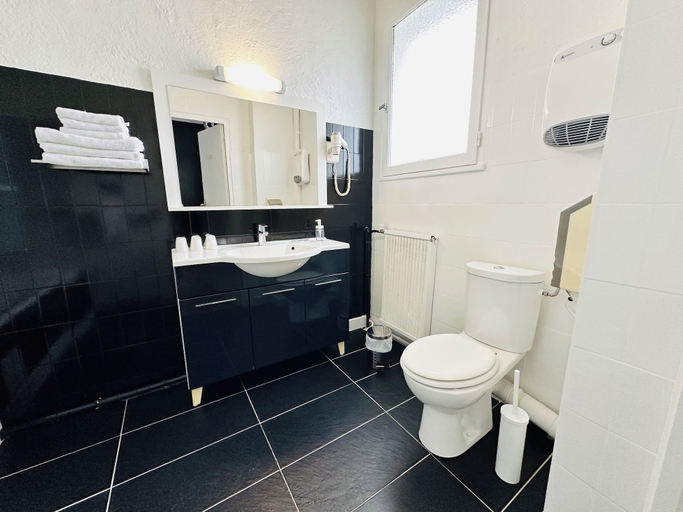 Bathroom 5