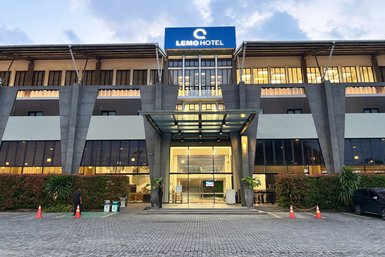 Exterior & Views 2, Lemo Hotel Serpong, Tangerang