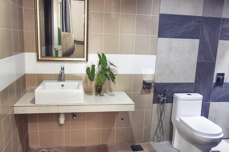 Bathroom 5