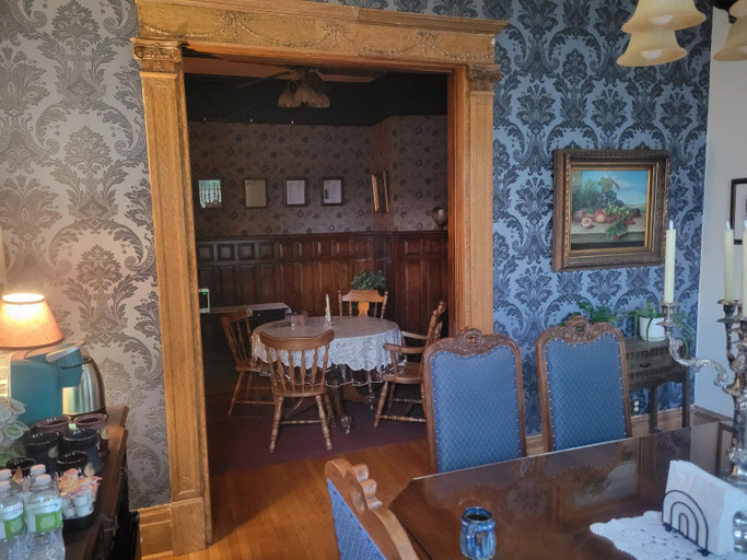 Food & Drinks 4, The Weis Mansion Bed and Breakfast, Black Hawk