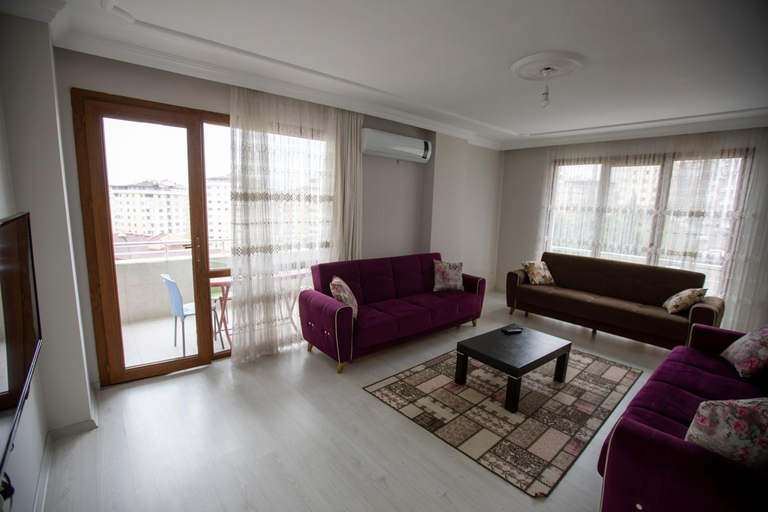 Others 5, Korkmaz Suıt, Merkez