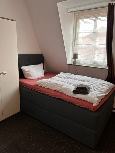 Bedroom 3, Alte Schlosskurve Hotel & Restaurant, Waldeck-Frankenberg