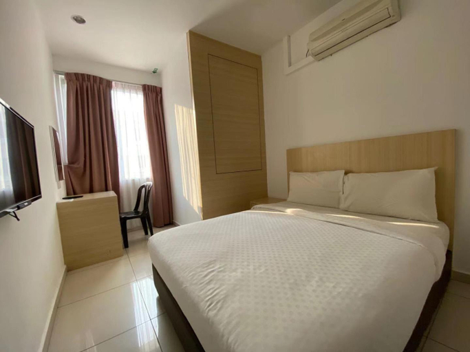 Bedroom 25