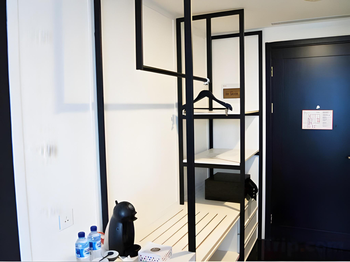 Bedroom 15