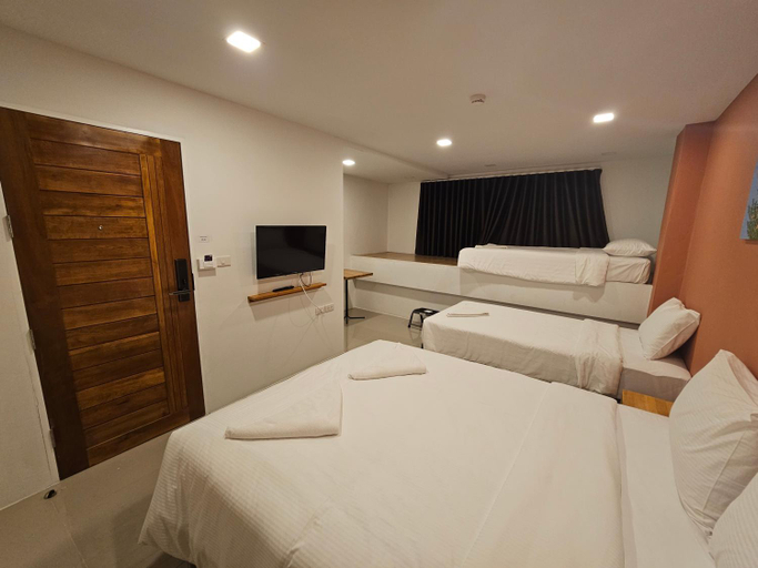 Bedroom 12