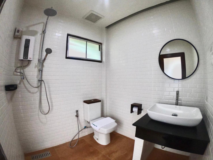 Bathroom 4, Diamond Village Pai, Pai