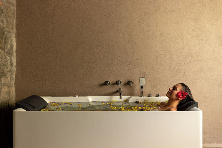 Bathroom 4, Ayugiri Ayurveda Wellness Resort, Dambulla