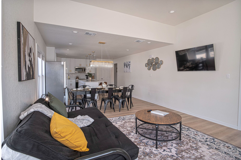 Room 3, Create Memories 4BR 3BA Near Riverwalk Downtown, Bexar