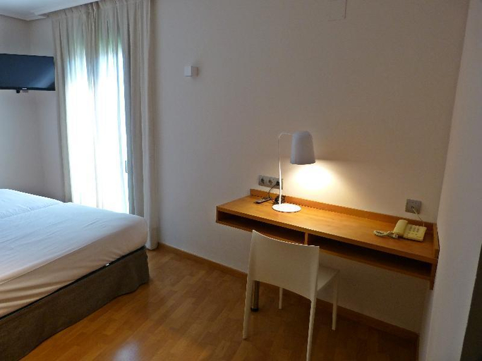 Bedroom 12