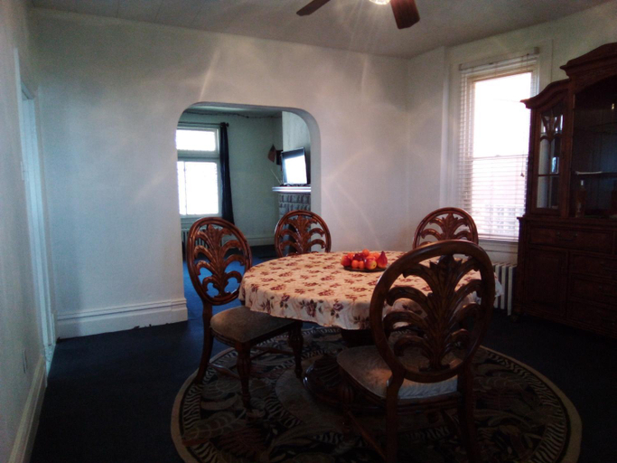 Facilities 2, A cozy bedroom for you to relax, Allegheny