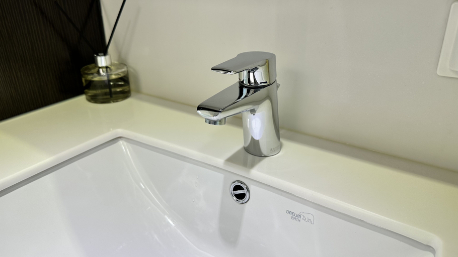 Bathroom 3, Yeongjong Shine Hotel, Jung