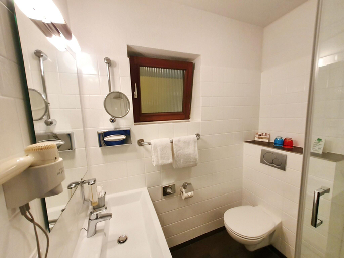 Bathroom 4, Ringhotel Paulsen, Rotenburg (Wümme)