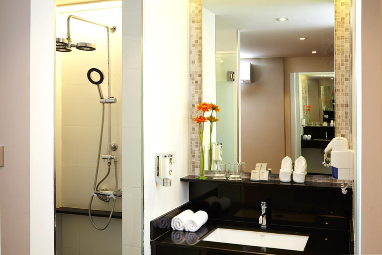 Bedroom 4, Citypoint Hotel, Khlong Toey
