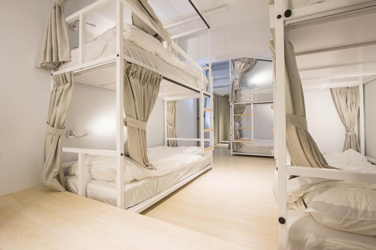Bedroom 2, Light Inn, Keelung