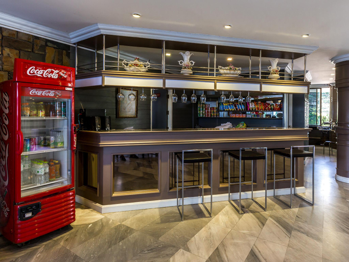 Food & Drinks 5, Garden Paradise Pattaya, Pattaya