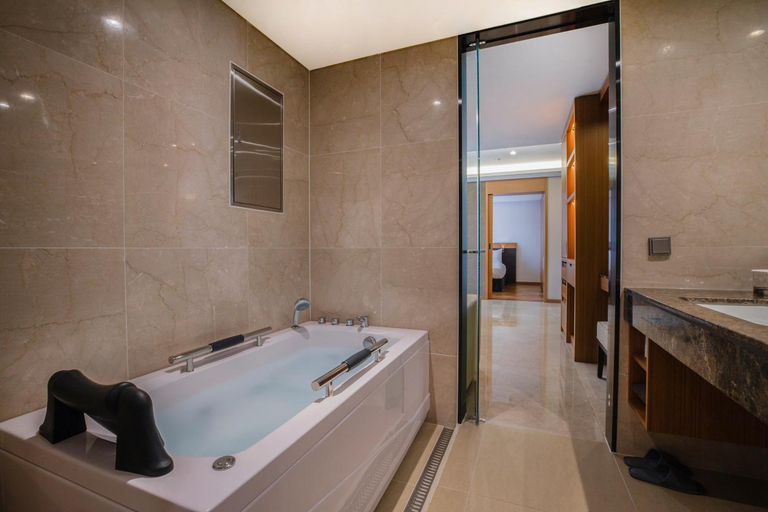 Bathroom 4, Shinshin Hotel Jeju Airport, Jeju