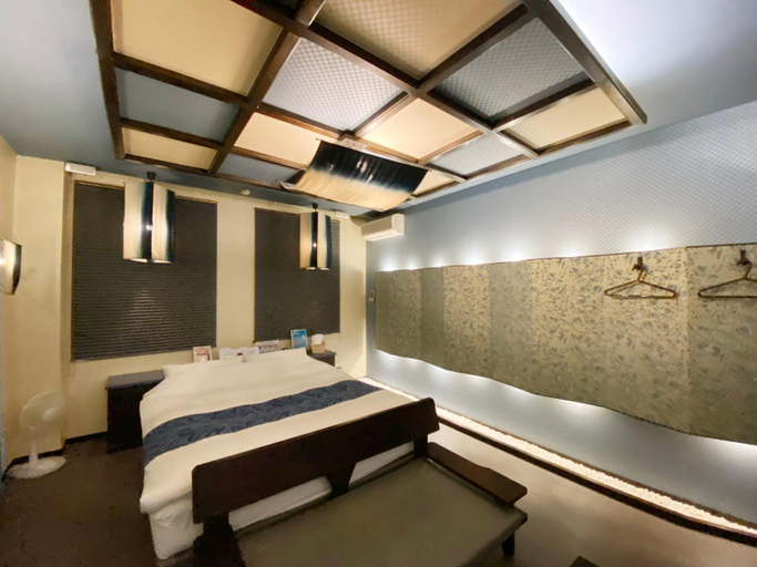 Bedroom 2, Regency, Saijō