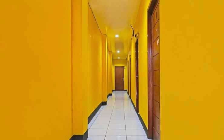 Others 3, OYO 92580 4n Residence, West Jakarta
