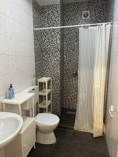 Bathroom 5, Hostel New Colosseum, Budapesti