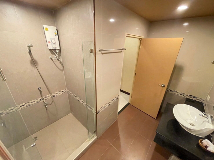 Bathroom 3, Le Ram Bangkok Hotel, Bang Kapi