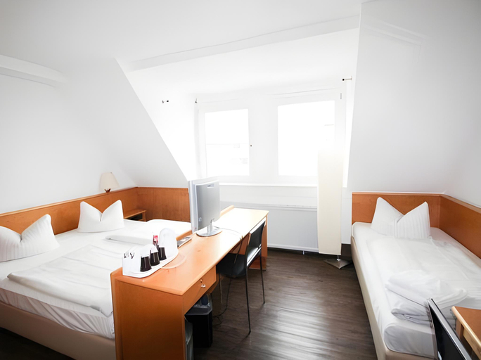 Bedroom 2, The 4You Hostel & Hotel Munich, München
