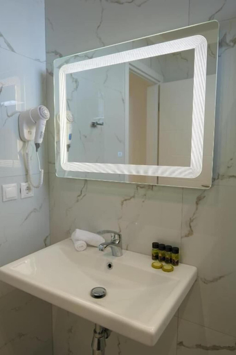 Bathroom 3, Golden Berden Boutique Hotel, Sarandës