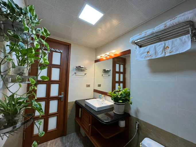 Bathroom 2, Paris of Dragon Bay, Hạ Long