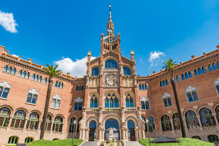 Nearby Landmark 2, Private Double Room in a Shared Penthouse with Patios, Barcelona