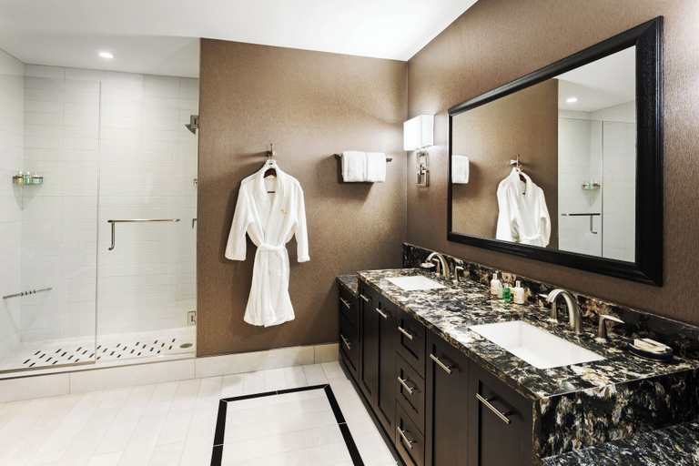Bathroom 4, THE TENNESSEAN Hotel, Knox