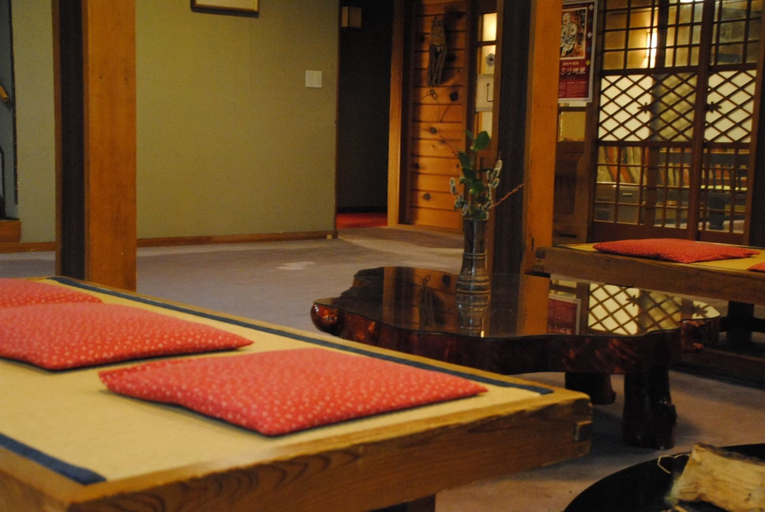 Bedroom 2, Hakuunro, Yamanouchi