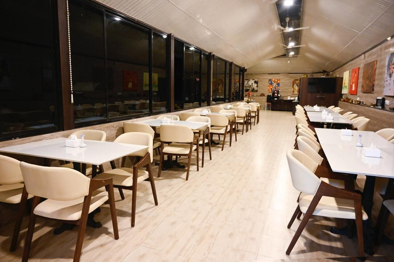 Food & Drinks 5, Hotel Harshawardhan, Amravati