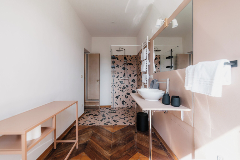 Bathroom 5, Casa Regina Montis Regalis, Cuneo