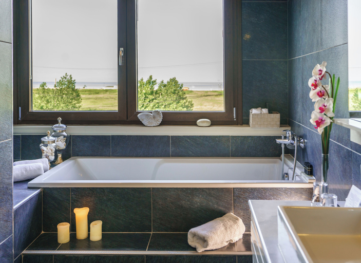 Bathroom 5, Cosmopolitan Hotel by GHH, Central Macedonia