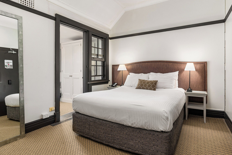 Bedroom 3, Peppers Manor House, Wingecarribee