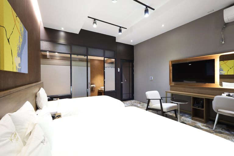 Bedroom 14