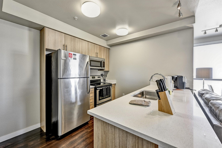 Others 5, Global Luxury Suites at Woodbury, Washington